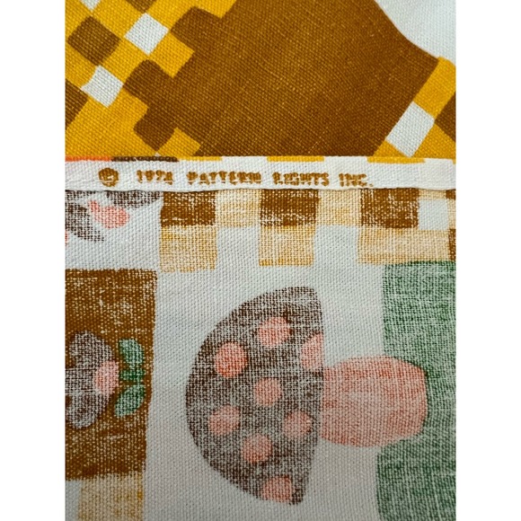 Vintage 1970s Pattern Rights Inc MCM Fabric Curtain Mushroom Sun House Yellow - Picture 4 of 4
